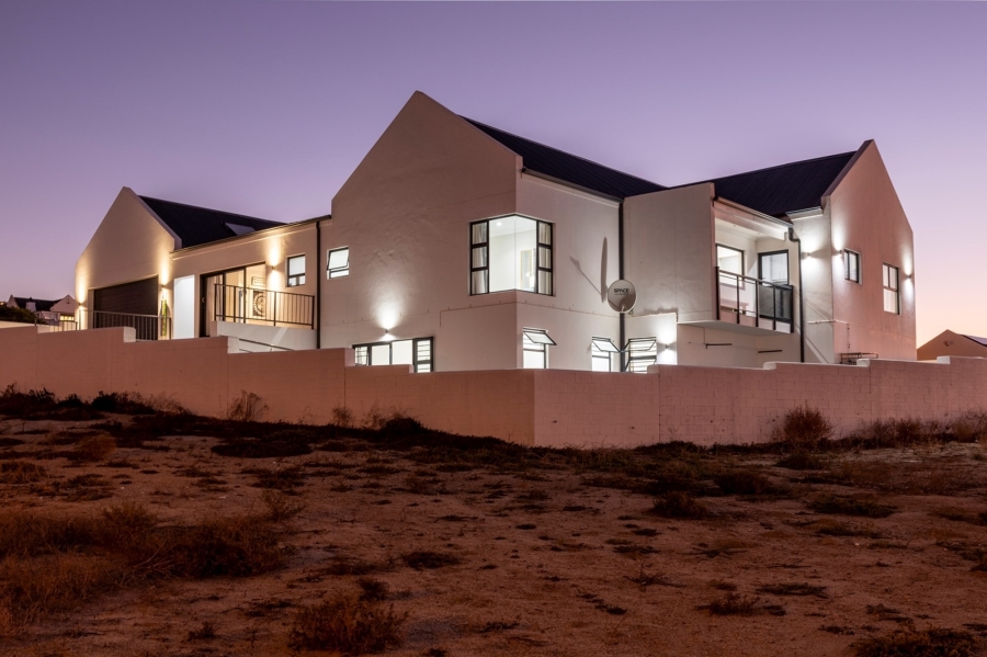5 Bedroom Property for Sale in Da Gama Bay Western Cape